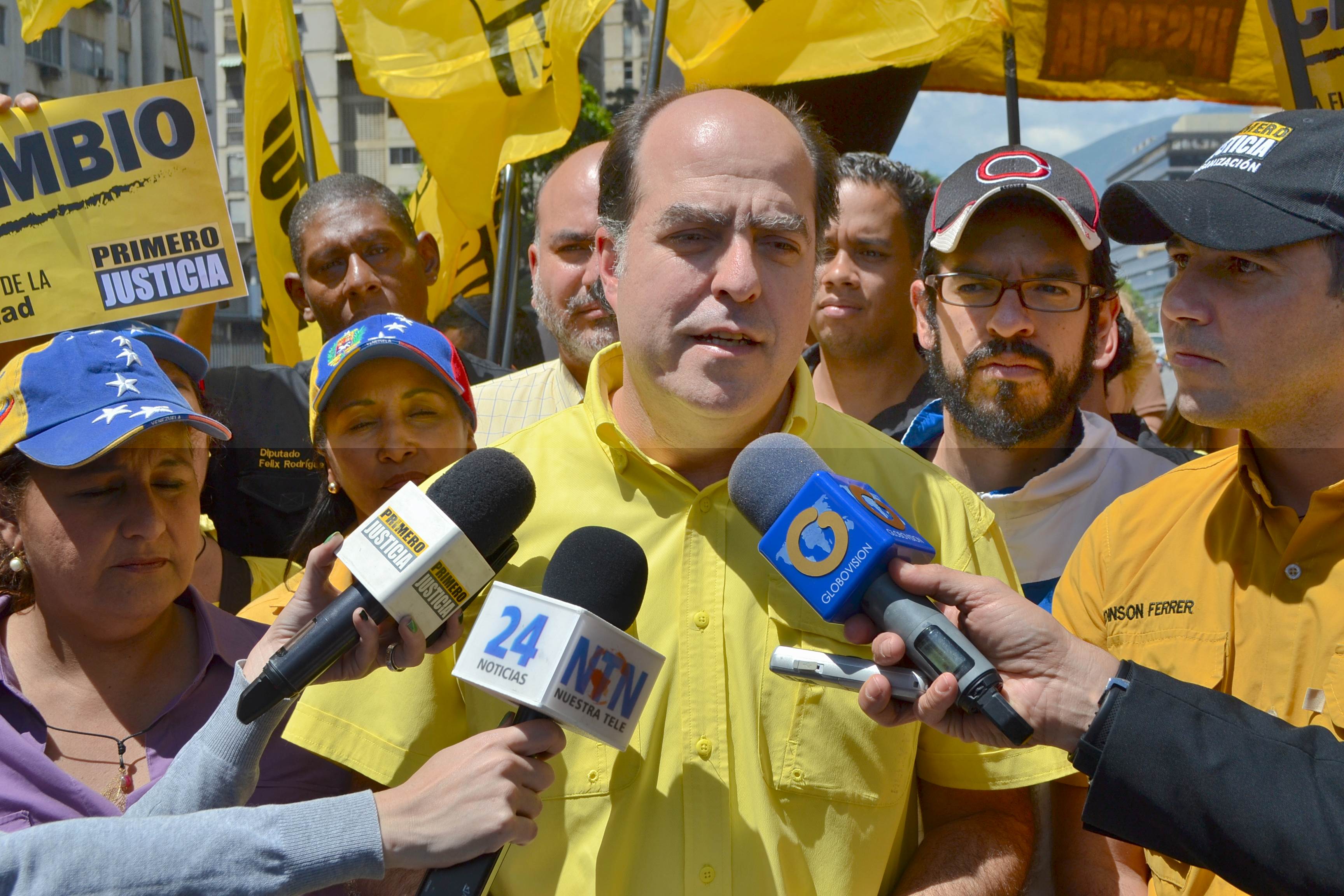 Julio Borges “abierto a cualquier investigación” por acusaciones de golpismo