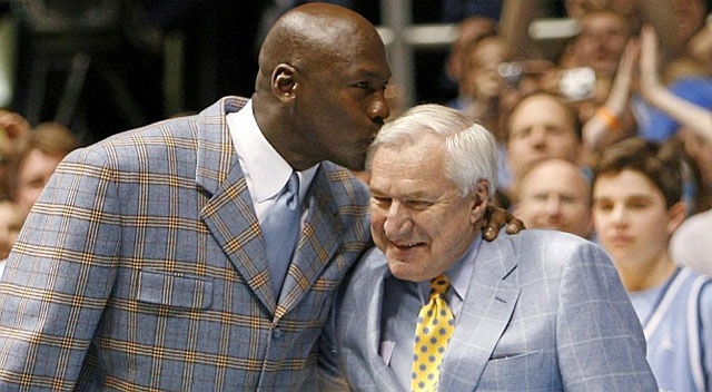 Fallece Dean Smith, el descubridor de Michael Jordan