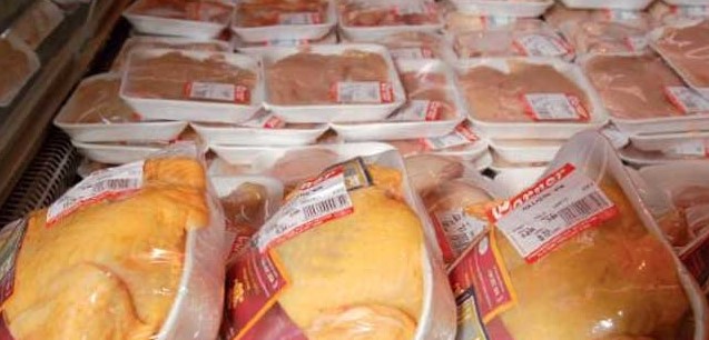 El kilo del pollo se consigue más caro que el de gallina