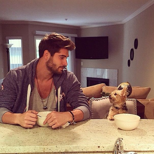 ¡Bello tú y bello el perro! Deléitate con los hombres más sexys y sus mascotas (Fotos)