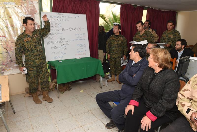 Bachelet permanecerá en zona de Chile arrasada por lluvias e inundaciones