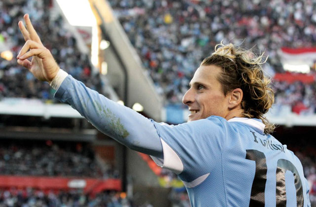 Diego Forlán le dice adiós a la celeste