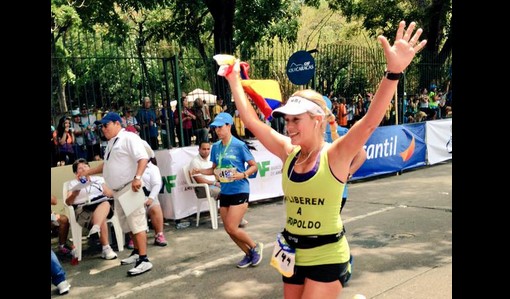 VIDEO: Tintori corrió el Maratón CAF por los presos políticos