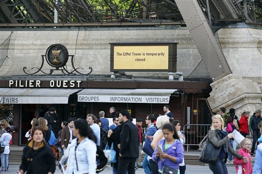 Cierran la Torre Eiffel en protesta contra la delincuencia