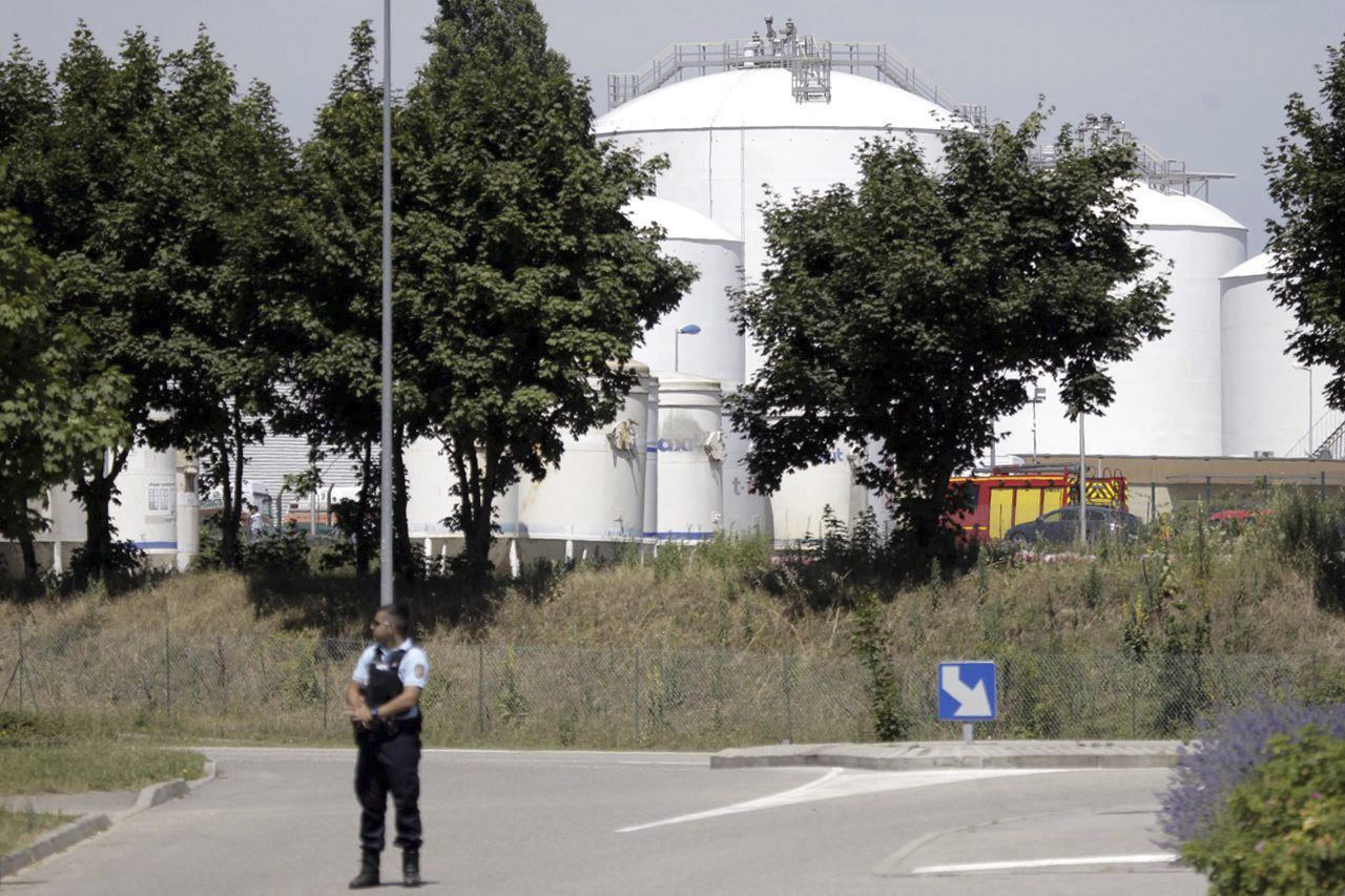 Un bombero detuvo al autor del atentado en Francia