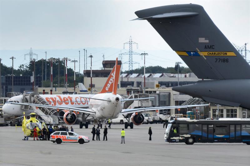 Kerry será trasladado de Suiza a EEUU en un avión militar (Fotos)