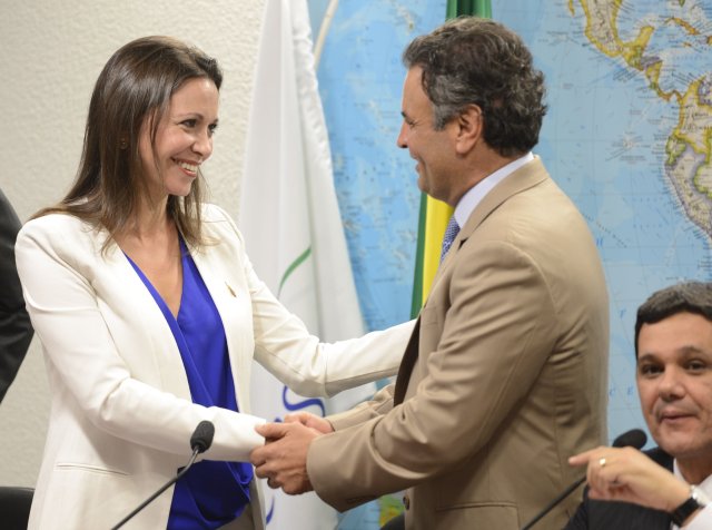 María Corina Machado recibe en Venezuela a misión oficial del Senado de Brasil