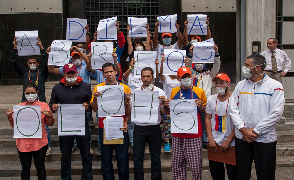 Jeepseros manifestaron en la avenida El Cuartel de Catia