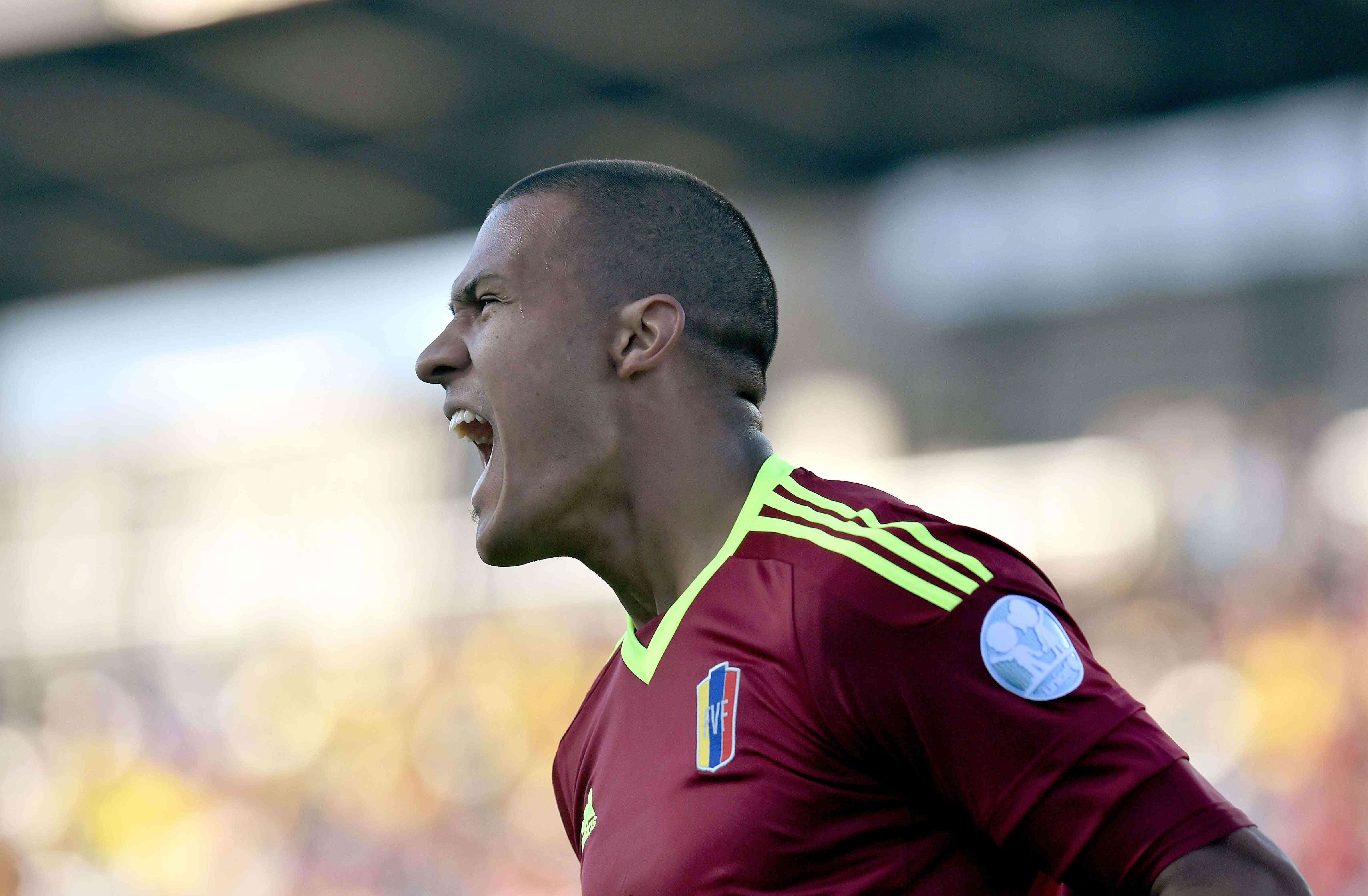 Especial: Salomón Rondón podría ser la portada de ‘EA SPORTS FIFA 16?… ¡Sólo necesita tu apoyo!