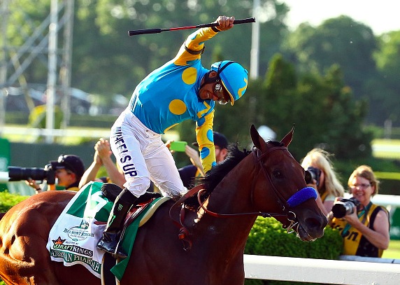 American Pharoah se consagra al conquistar la Triple Corona (Video)