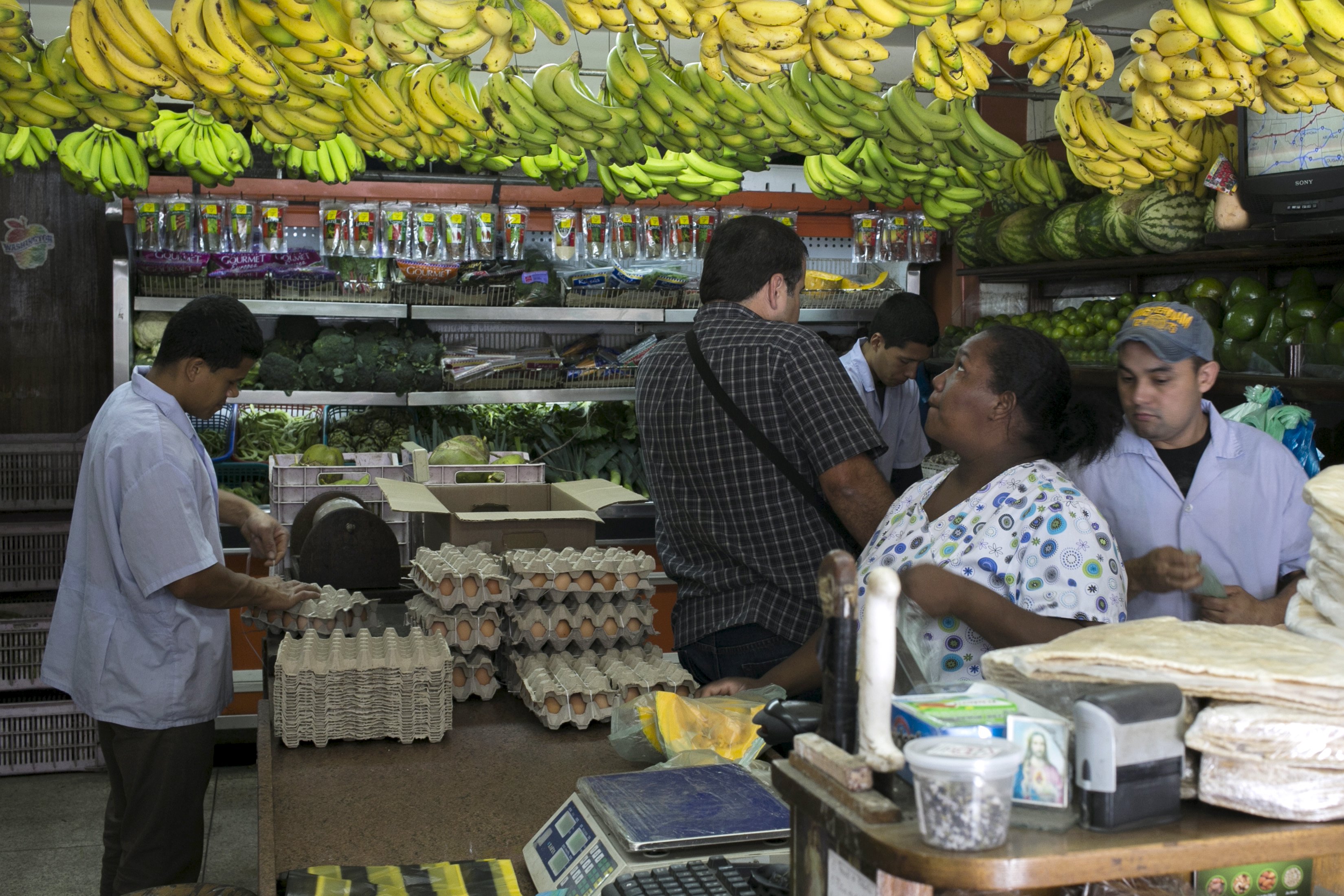 Precios de frutas y verduras suben 20% cada semana