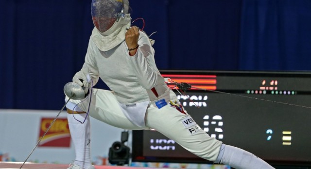 Espada femenina por equipos logra medalla de plata para Venezuela en Toronto