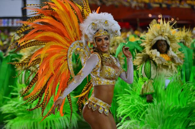 Escuelas de samba de Rio amenazan con suspender desfile en 2018