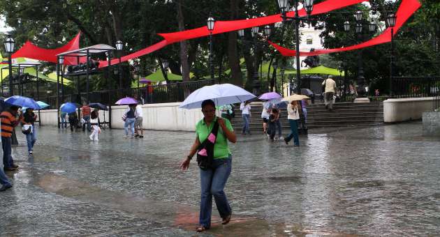 Prevén lluvias dispersas para este jueves en todo el país