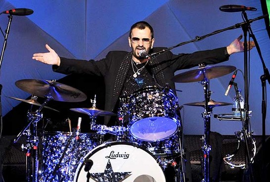 Ringo Starr cumple hoy 75 años