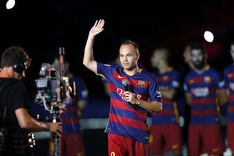 ¡Enloquece el Camp Nou! Barcelona se presentó ante su público (Fotos + video)