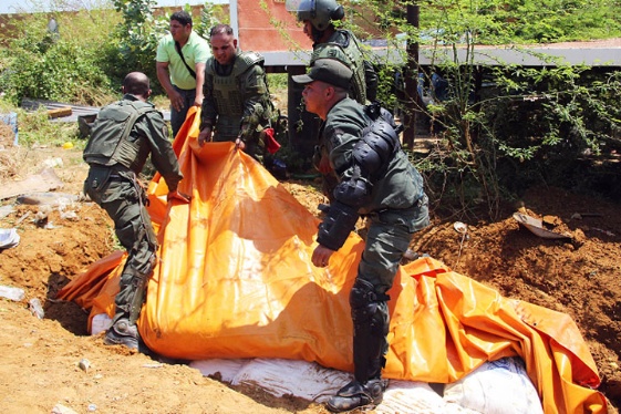 Descubren caletas de alimentos bajo tierra al oeste de Maracaibo