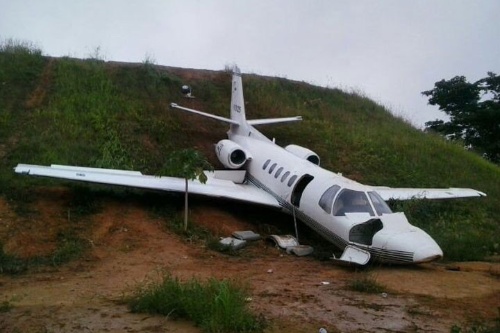 Así quedó la avioneta donde viajaban Arán de Las Casas y Los Cadillac’s (Fotos)