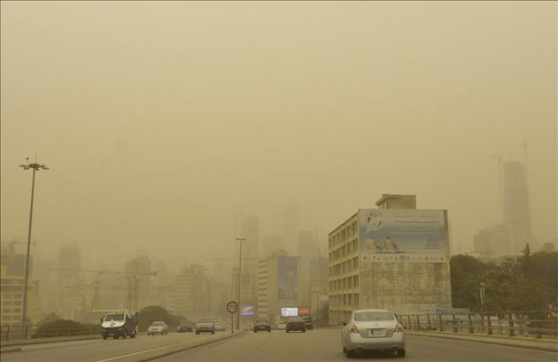 Una tormenta de arena envuelve hoy a Beirut (Líbano) EFE