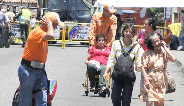 Venezolanos podrán comprar medicamentos en Colombia