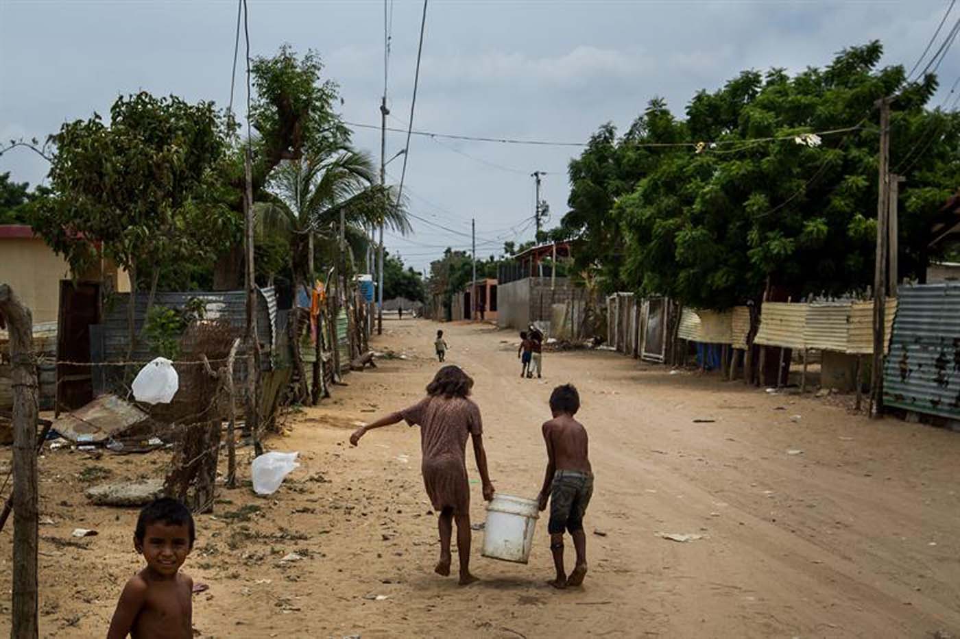 Los niños contrabandistas en la tierra muerta de los wayúu (fotos)