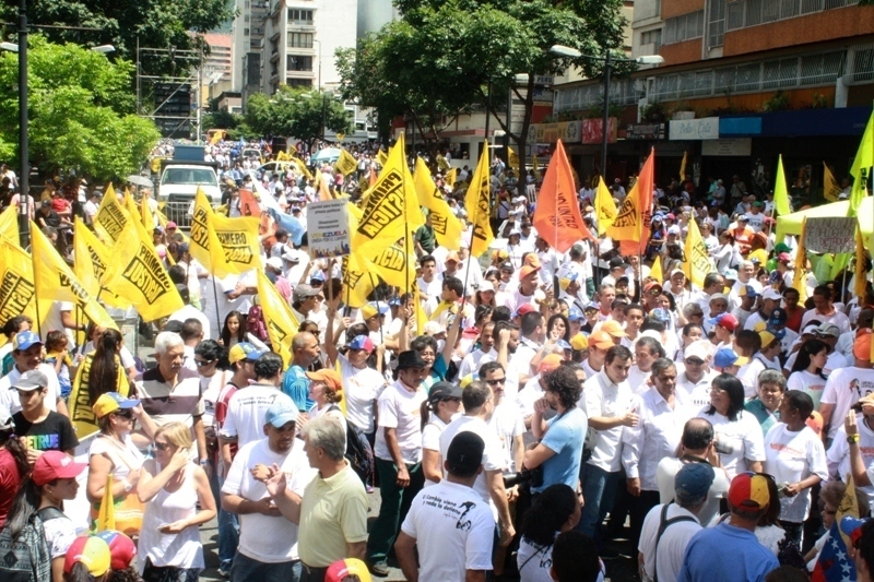 Lo que los medios nacionales no se atrevieron a transmitir de la marcha opositora (VIDEO)