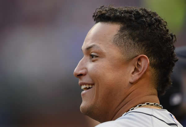 Eduardo Escobar se colocó la capa y Miguel Cabrera igualó a David Concepción