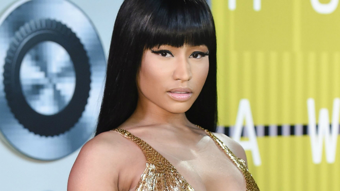 ¿Te estás perdiendo el nuevo look de Nicki Minaj? ¡Mira! (Fotos)