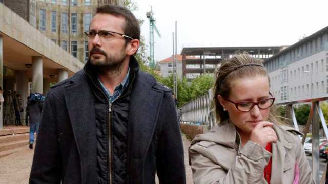 Antonio Lago y Estela Ordoñez, los padres de Andrea, una niña de 12 años que sufre una enfermedad irreversible EFE