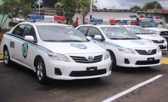 Capturan a cuatro policías mientras robaban una casa en San Félix