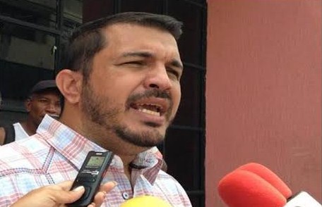 Figueroa al Gobierno: Deje de hablar “pistoladas” y saque al país de este desastre económico