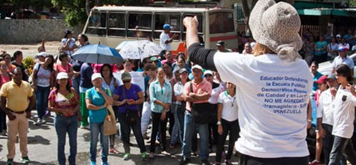 Docentes en Nueva Esparta esperan por la Gobernación discutir contrato colectivo