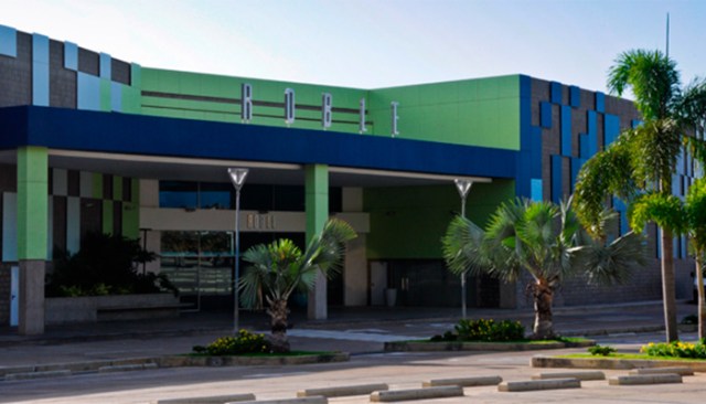 Centro-Comercial-Costa-azul