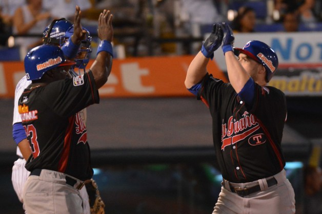 Valencia 14-11-2015 Juego entre Tiburones vs Magallanes en Valencia  fotos Mauricio Centeeno