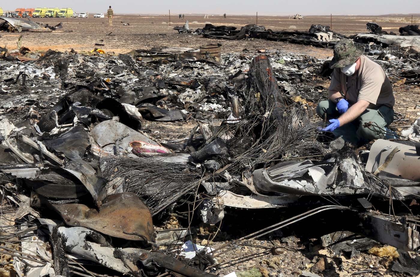 Rusia confirma que una bomba hizo caer el avión ruso en Egipto