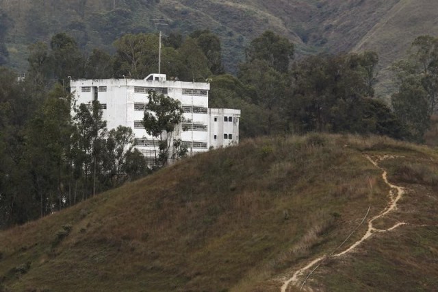 Vista general de la prisión de Ramo Verde en Los Teques, donde está detenido el líder opositor Leopoldo López. 21 de febrero de 2014. La Corte Suprema de Justicia de Chile ordenó el miércoles al Gobierno que solicite a la Organización de Estados Americanos (OEA) la constatación del estado de salud de dos líderes opositores venezolanos encarcelados. REUTERS/Marco Bello