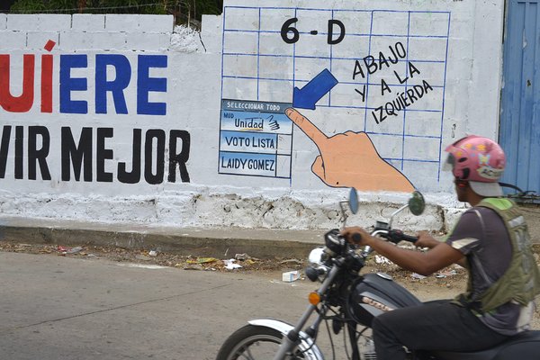 Una de las pocas pintas de la opositora, en Palotal. 