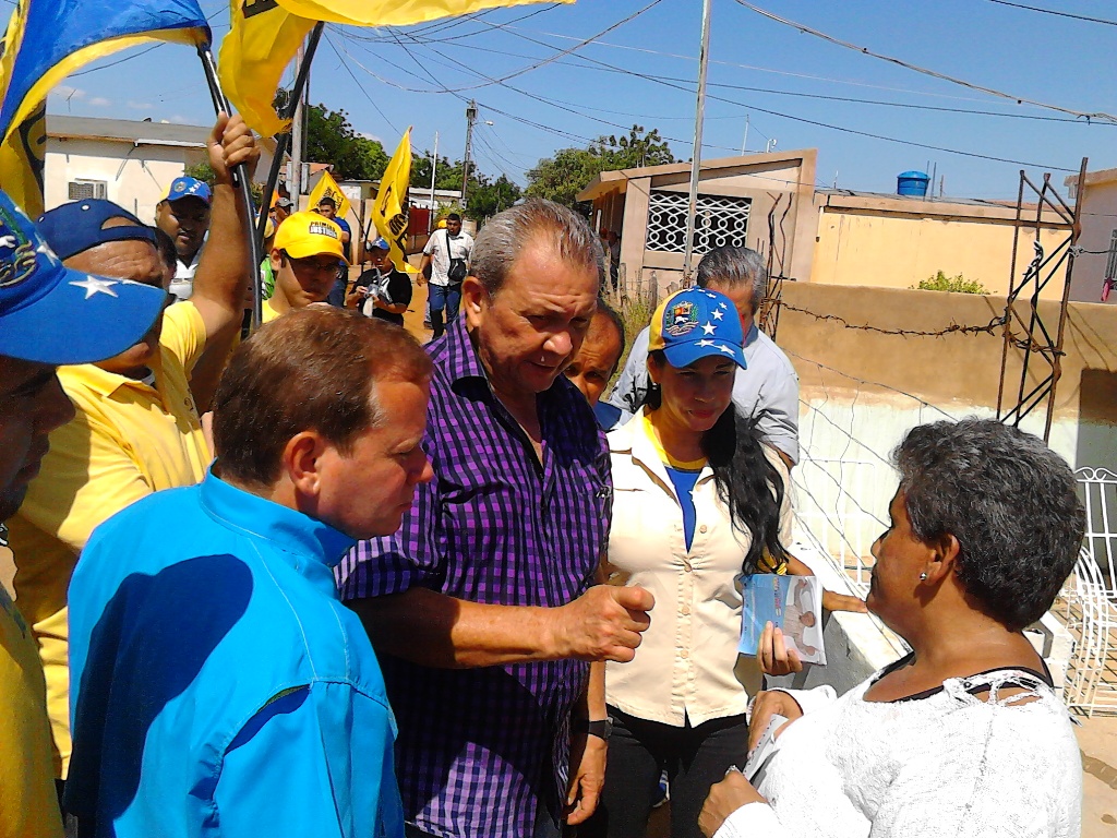 Guanipa apoya a Hernán Alemán en el circuito 10 del Zulia