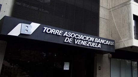 Bancos trabajarán en horario normal en diciembre (Comunicado)