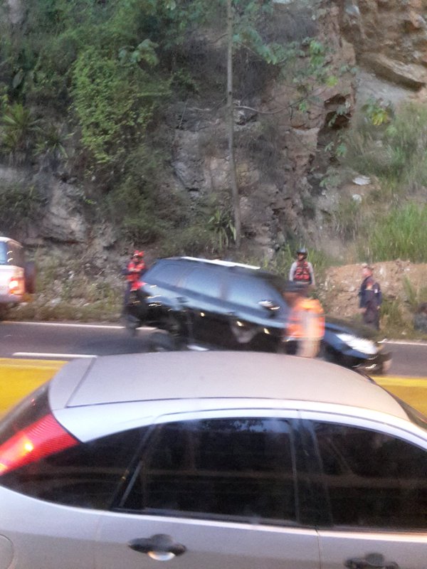 Colisión múltiple en el tercer canal de la Panamericana