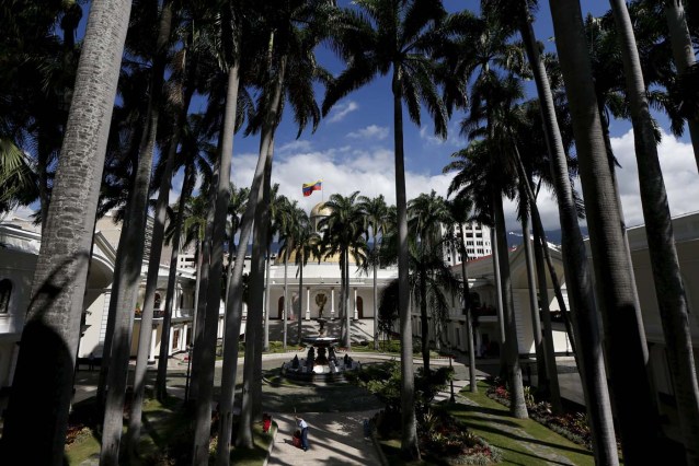 A Venezuelan National flag is pictured at the National Assembly building in Caracas December 10, 2015. REUTERS/Carlos Garcia Rawlins