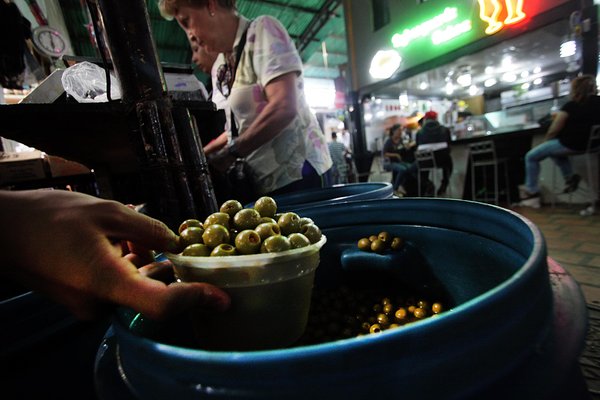 Estos son los ingredientes para las hallacas que ya compran los venezolanos (Precios)