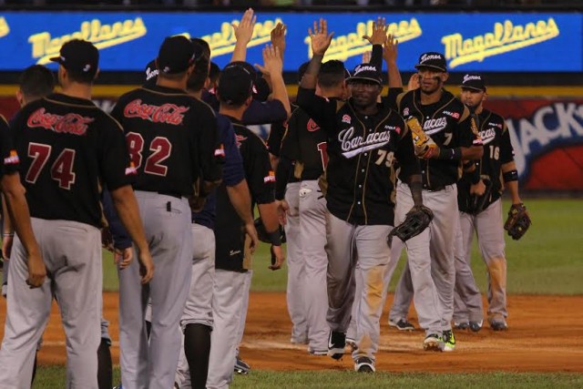 Las arepas del Caracas con paliza al Magallanes saben muy bien… en Valencia: 10-0