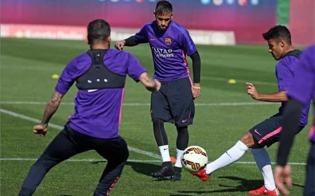 neymar-silva-durante-una-sesion-entrenamiento-del-barcelona-1427796191938