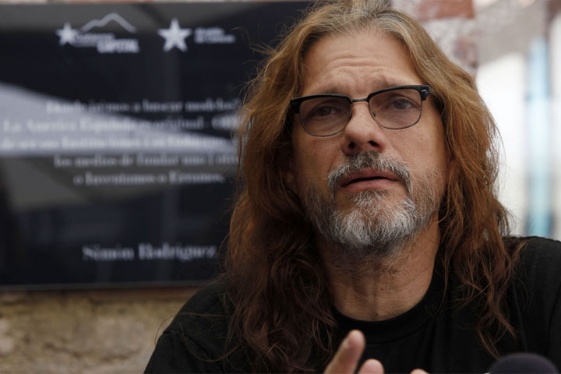 La cínica respuesta de Paul Gillman a su repentina salida del festival de rock en Colombia