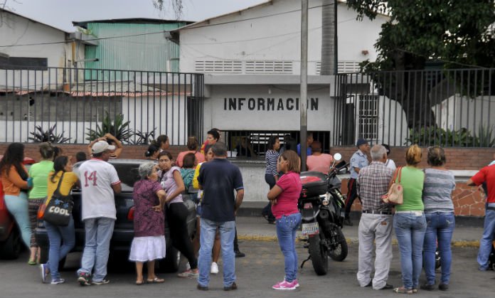 Asesinan a puñaladas a reo en comandancia de Lara