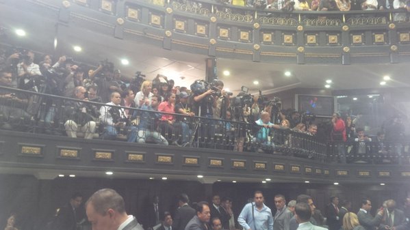 Esto cambió: La Asamblea Nacional full de medios de comunicación (foto)