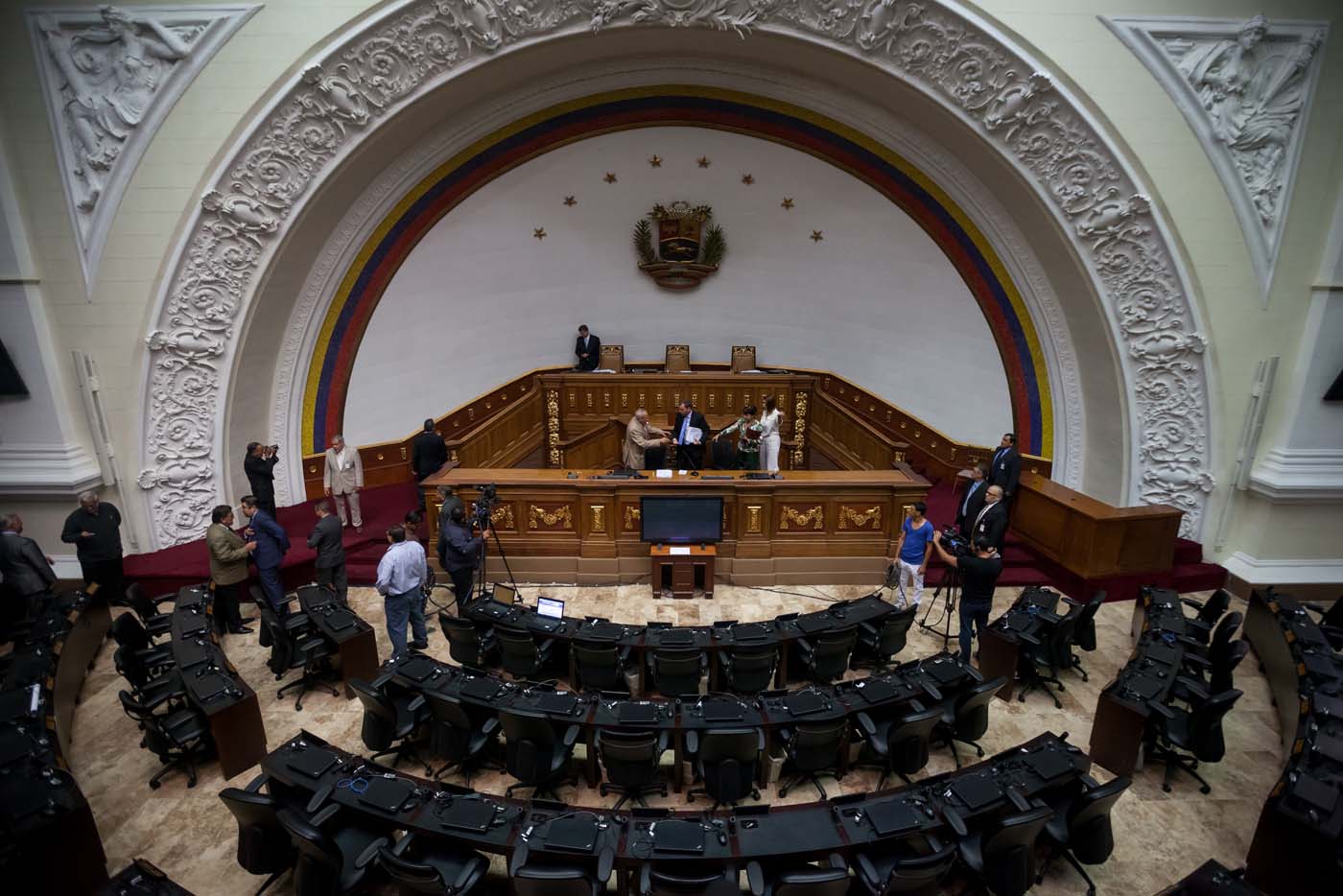 AN aprueba remitir la situación de los docentes a la Subcomisión de Educación