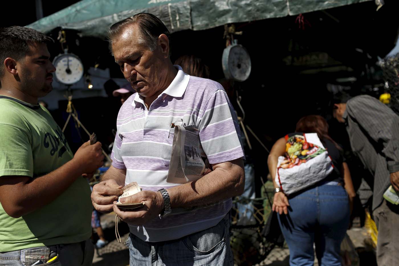 Poder de compra del salario ha caído 40% en lo que va de año