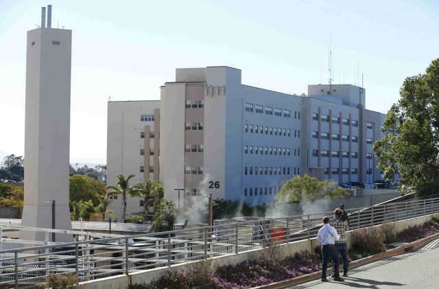 Building 26 is shown at the Naval Medical Center in San Diego, California January 26, 2016.  An active shooter situation was reported Tuesday, according to a post on the medical center's Facebook page.  REUTERS/Mike Blake